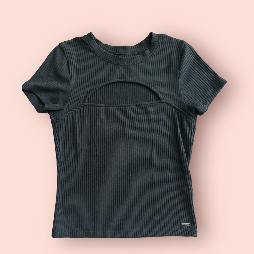 💜 Hollister Crop black short sleeve t-shirt 💜